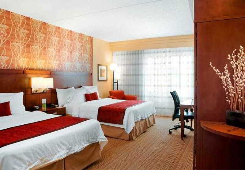 Courtyard Newport News Airport Hotell Exteriör bild