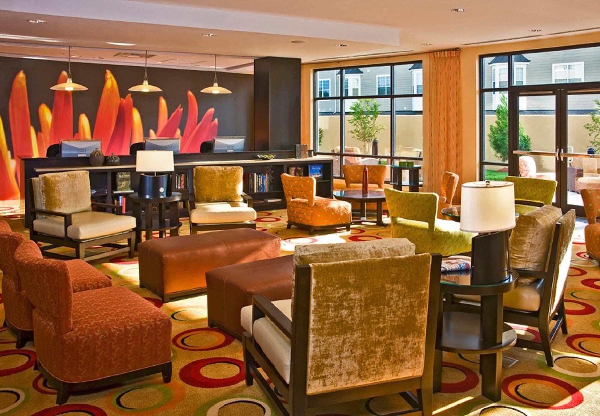 Courtyard Newport News Airport Hotell Exteriör bild